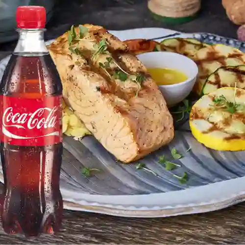 Salmón a la Parrilla + Manantial con Gas 300ml