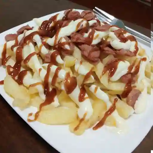 Salchipapa Tradicional