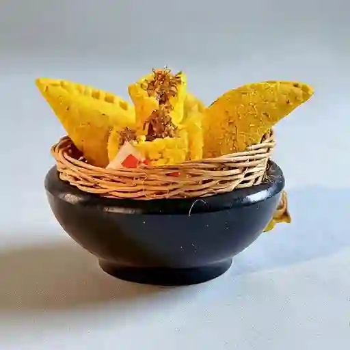 Empanada de Carne Desmechada