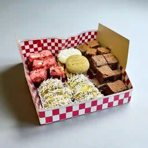Caja de Postres Deluxe para Compartir