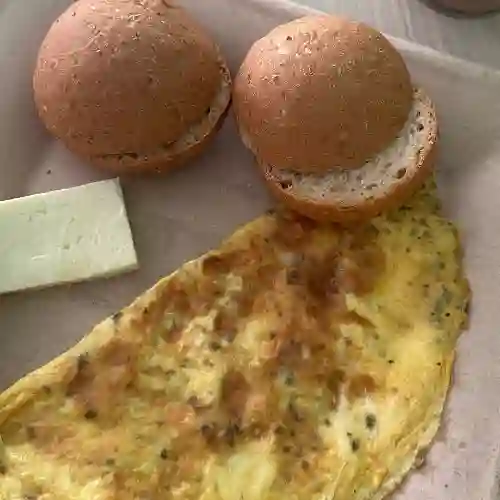 Desayuno Huevos Omelet