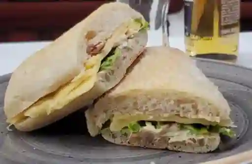Sándwich Sabana Salsa de Tomates Secos