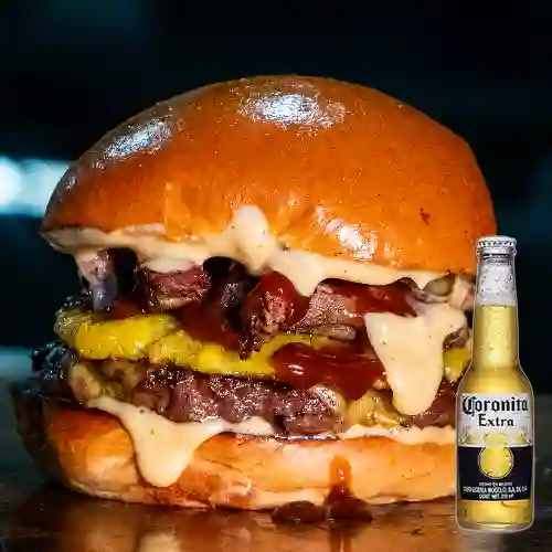 Combo Smoke Burguer + Cerveza Coronita Bot. 210ml
