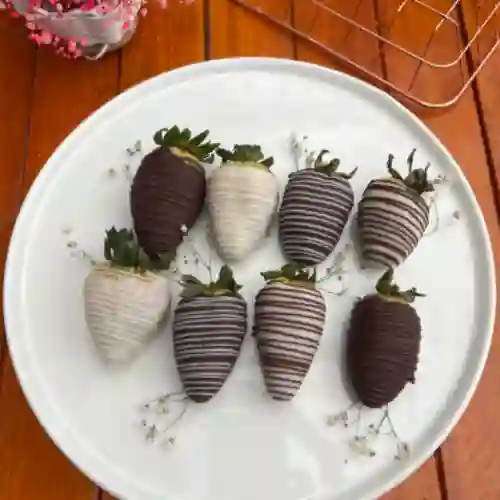 8 Fresas con chocolate