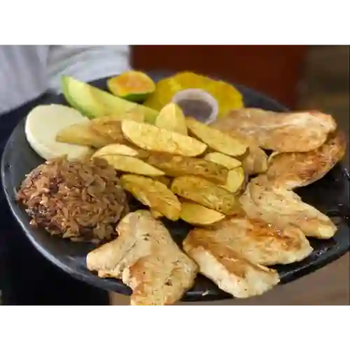 Menu pechuga plancha+bandeja+bebida+post