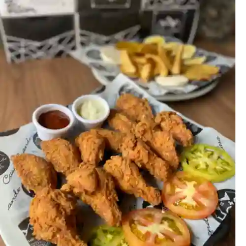 Alitas x 6 + papas + coca-cola