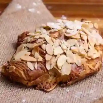 Croissant de Almendras