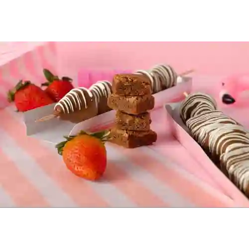 Pincho de Brownie y Fresas