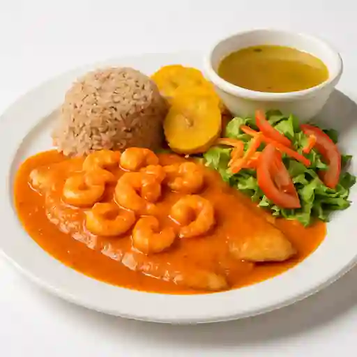 Filete en Salsa de Camarón