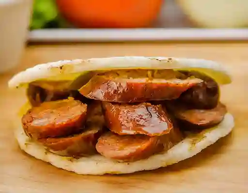 Arepa Cuadrada de Queso y Chorizo