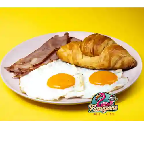 Croissant Artesanal Huevos Toci Desayuno