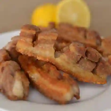 Chicharrón Carnudo