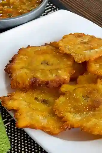 4 Patacones