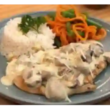 Pechuga en Salsa de Champiñones