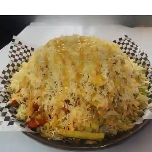 Salchipapa Costeña Mega