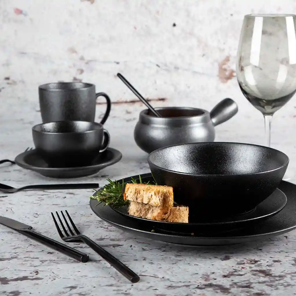 Ambiente Gourmet Set Plato Mediano Negro Mate