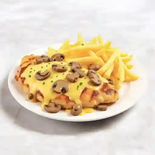 Pechuga gratinada con salsa de champiñón