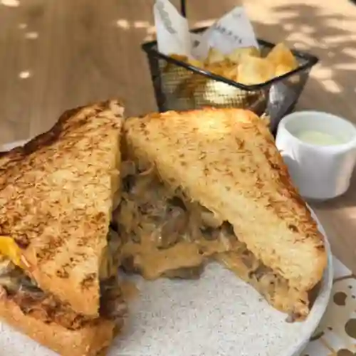 Sándwich Cheddarbeef