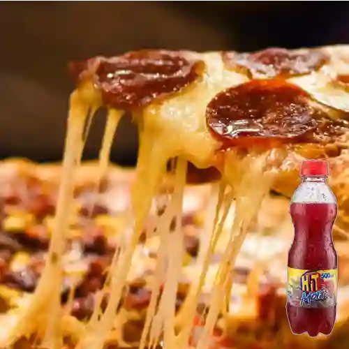 Combo Pepperoni + Jugo Hit de Mora