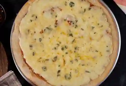 Pizza Cuatro Quesos
