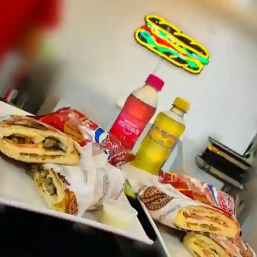 Sandwich Especial Mixto en Combo