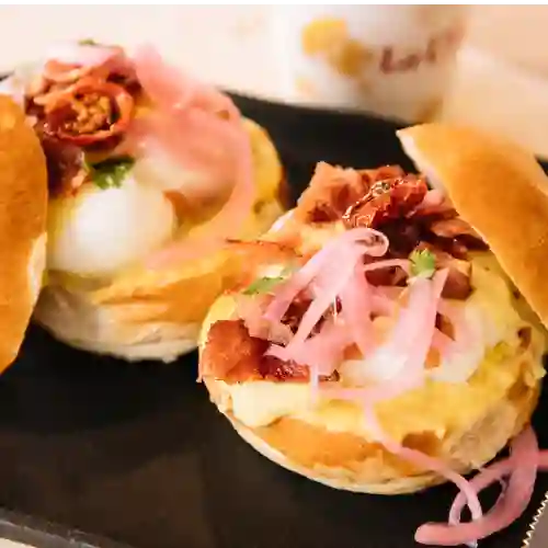 Huevos Benedictinos