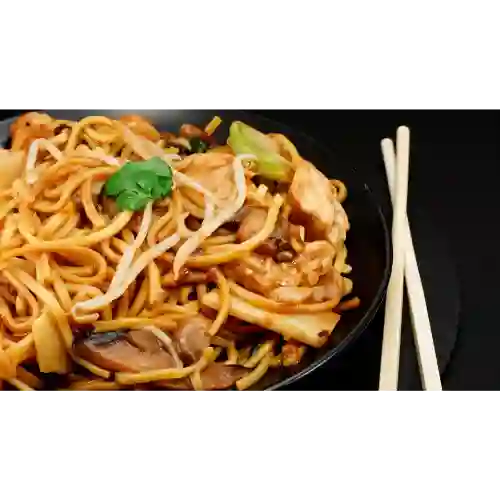 Chow Mein Mediterraneo