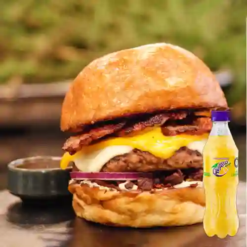 Combo Hamburguesa Escarabajo + Quatro Original 400ML