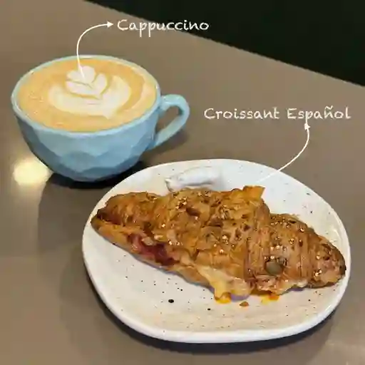 Cappucino+croissant español