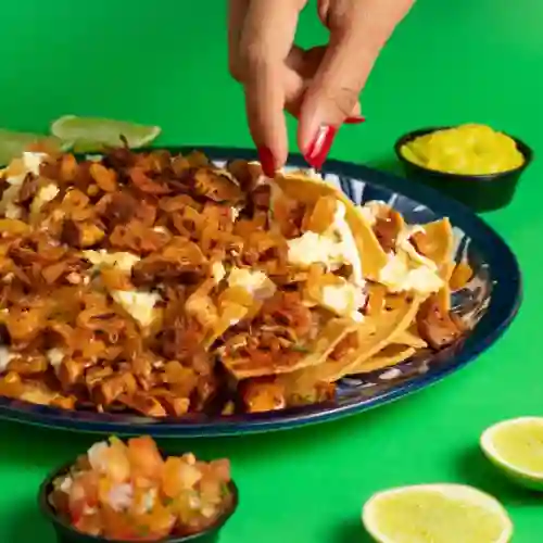 Chilaquiles de Cerdo Al Pastor