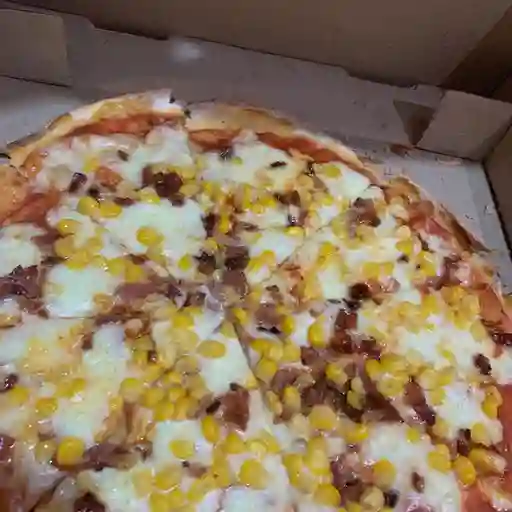 Pizza maíz y tocineta