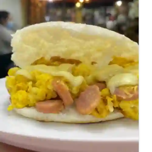 Arepa con Huevos Rancheros