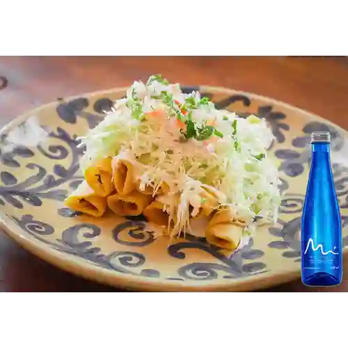 Combo Flautas de Pollo X 8 + Agua Manantial Sin Gas