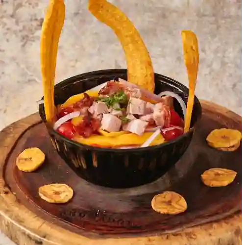 Ceviche de Chicharrón Al Barril