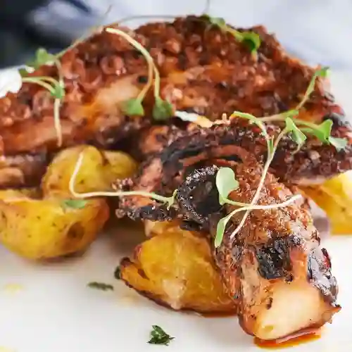 Pulpo Grillé Sobrasada y Miel