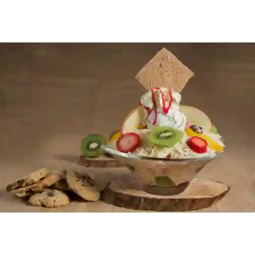 Ensalada de Fruta Pequeña Sin Helado