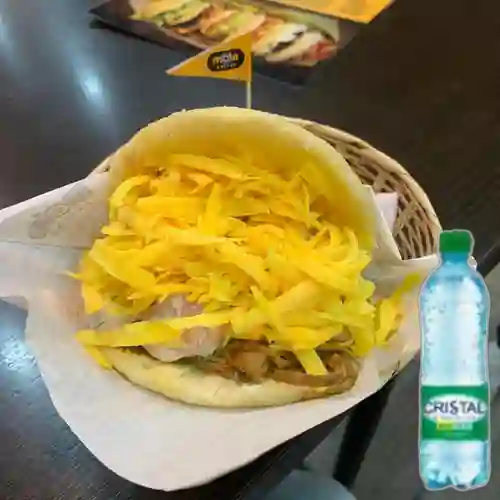 Arepa Combinada 3 Sabores +Agua C/Gas Cristal 600ml