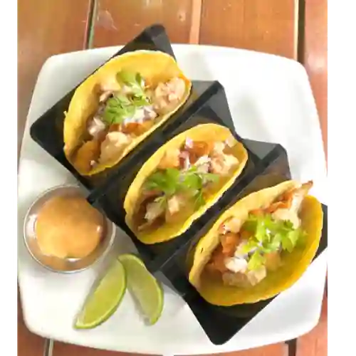 Tacos de Pescado X3