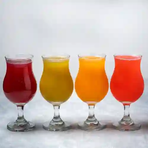 Jugos Naturales en Agua