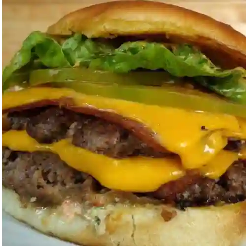 Combo Papa y Bebida Burger Doble Carne