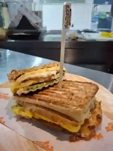 Sandwich Casero