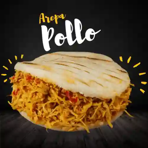 Arepa Rellena de Pollo Desmechado