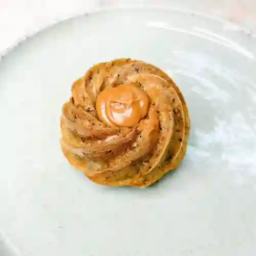 Banana Mini Bundt Cake