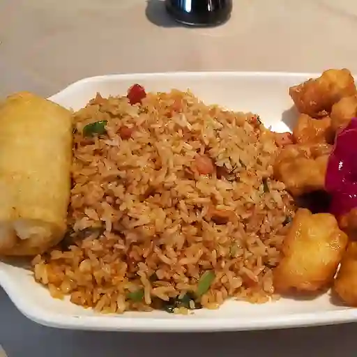 Arroz Chino y Lumpia