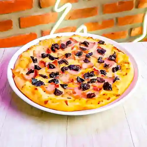 Pizzeta Ciruela y Tocineta