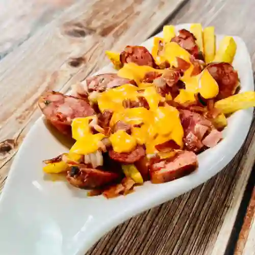 Chorizos con Papas y Chedar