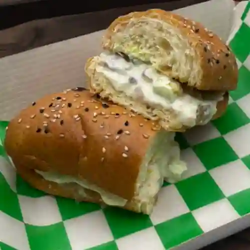Sandwich de Atún Aleta Amarilla