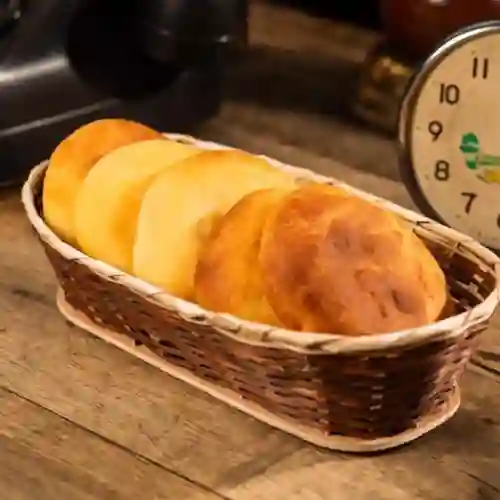 Pandebono con Bocadillo