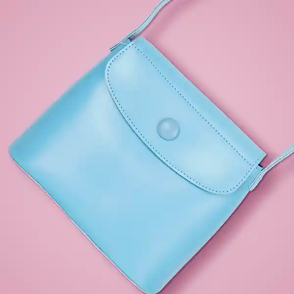 Bolso Hobo Con Solapa y Botón Azul Miniso