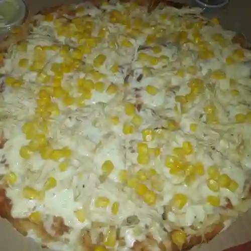 Pizza de Pollo con Maíz Mediana